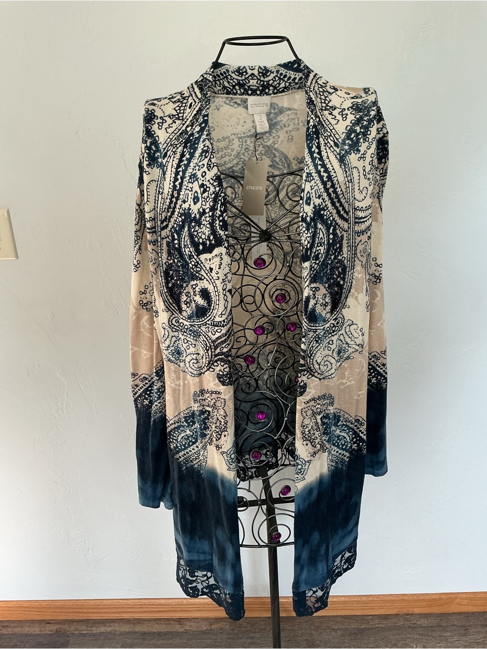 NWT Chicos Beige and Navy Paisley Longline Duster Cardigan
